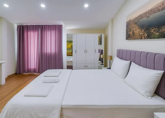 Gold - Bakirkoey Center Apartment *