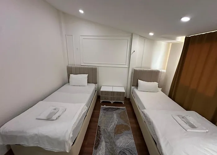 Gold - Bakirkoey Center Apartment