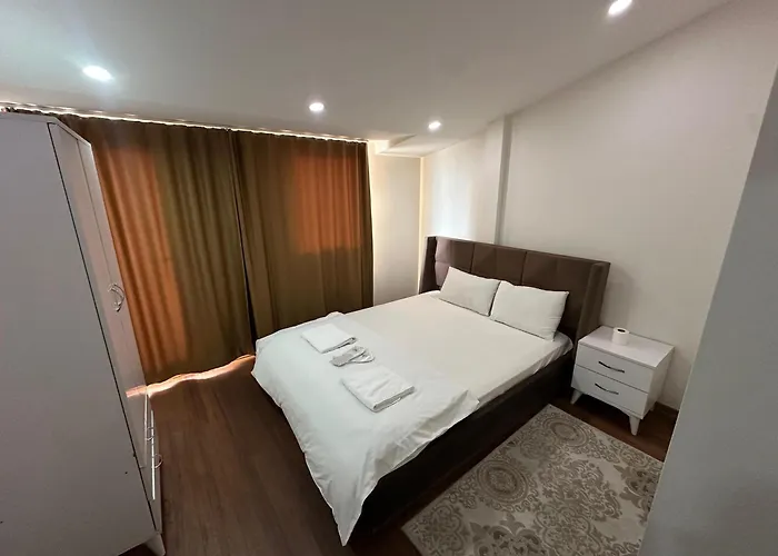 Gold - Bakirkoey Center Apartment